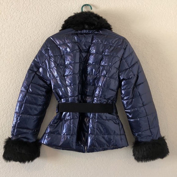 Metallic Navy Blue Puffer Coat w- Black Faux Fur Trim And Belt - Picture 2 of 2